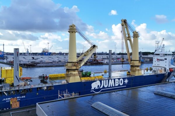 Jumbo installs wind-assisted propulsion